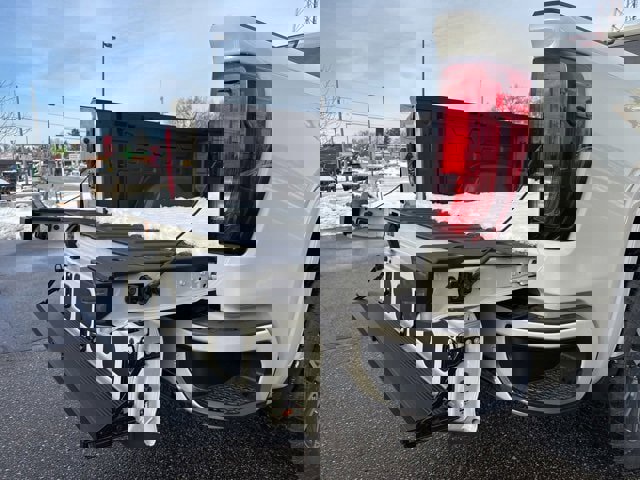 New 2026 GMC Sierra 1500 AT4 w/ AT4 Premium Package image 5