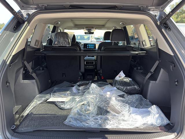 New 2026 Volkswagen Atlas SEL Premium R-Line image 13