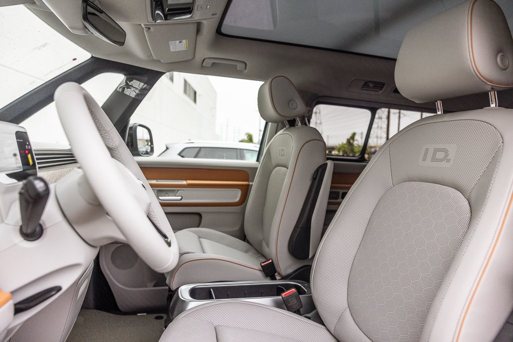 New 2025 Volkswagen ID. Buzz 1st Edition image 12