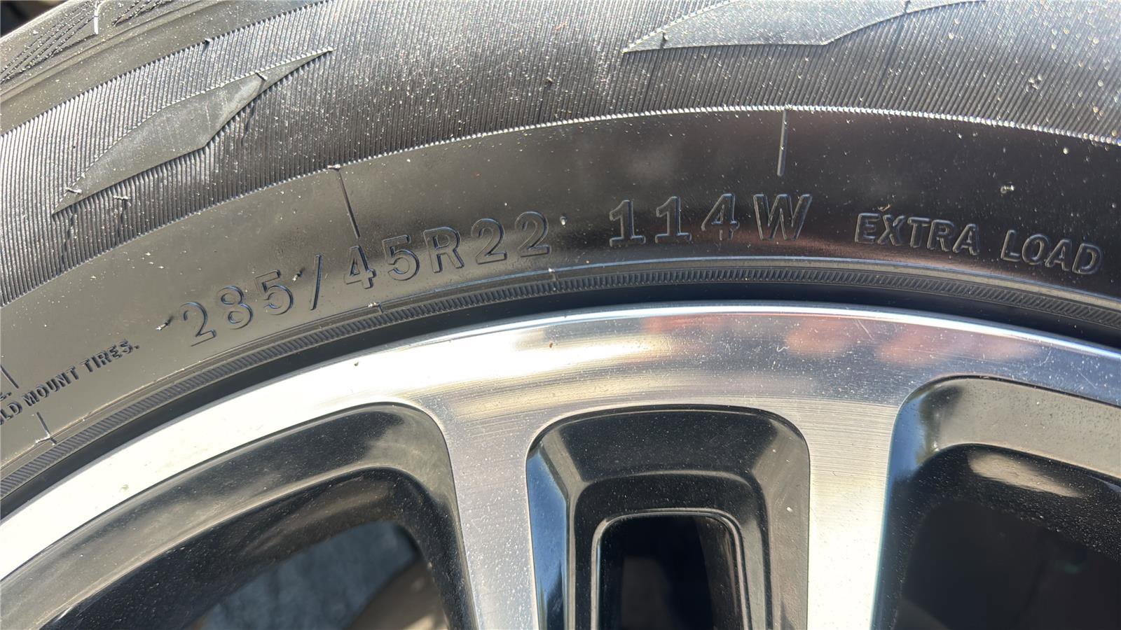 Used 2017 Cadillac Escalade 4WD w/ LPO, Radiant Package image 29