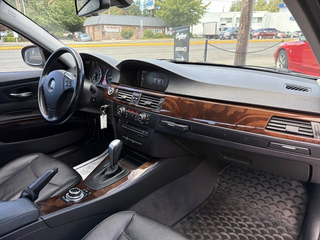 Used 2011 BMW 328i xDrive Sedan AWD/4WD image 19