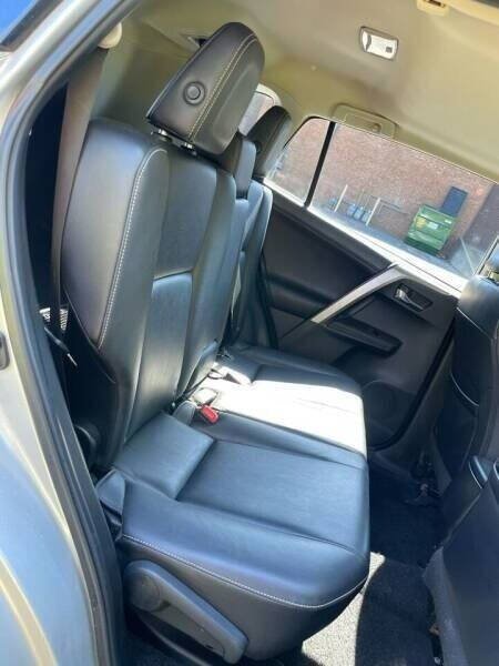 Used 2013 Toyota RAV4 Limited FWD image 18