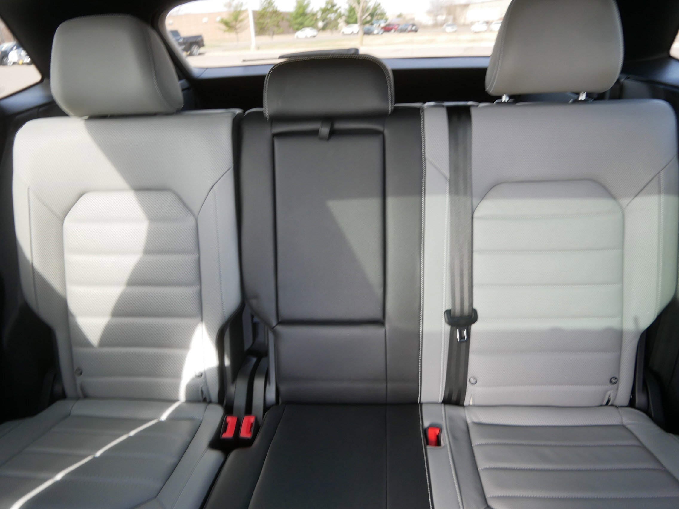 Used 2024 Volkswagen Atlas Cross Sport SEL R-Line image 13