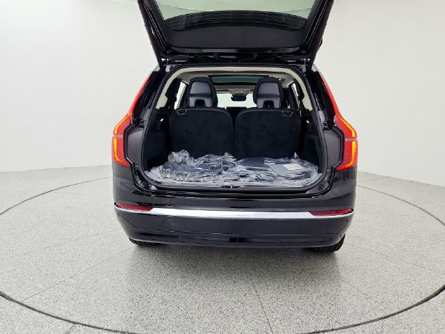 New 2026 Volvo XC90 B6 Plus w/ Protection Package AWD/4WD image 15