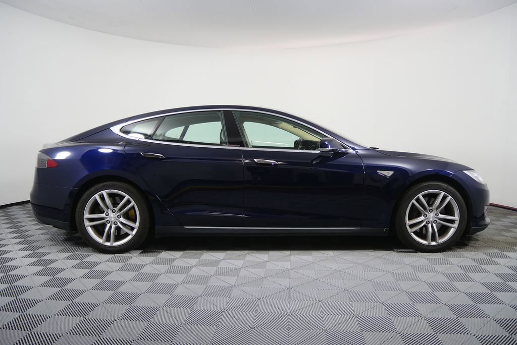 Used 2013 Tesla Model S Performance image 2