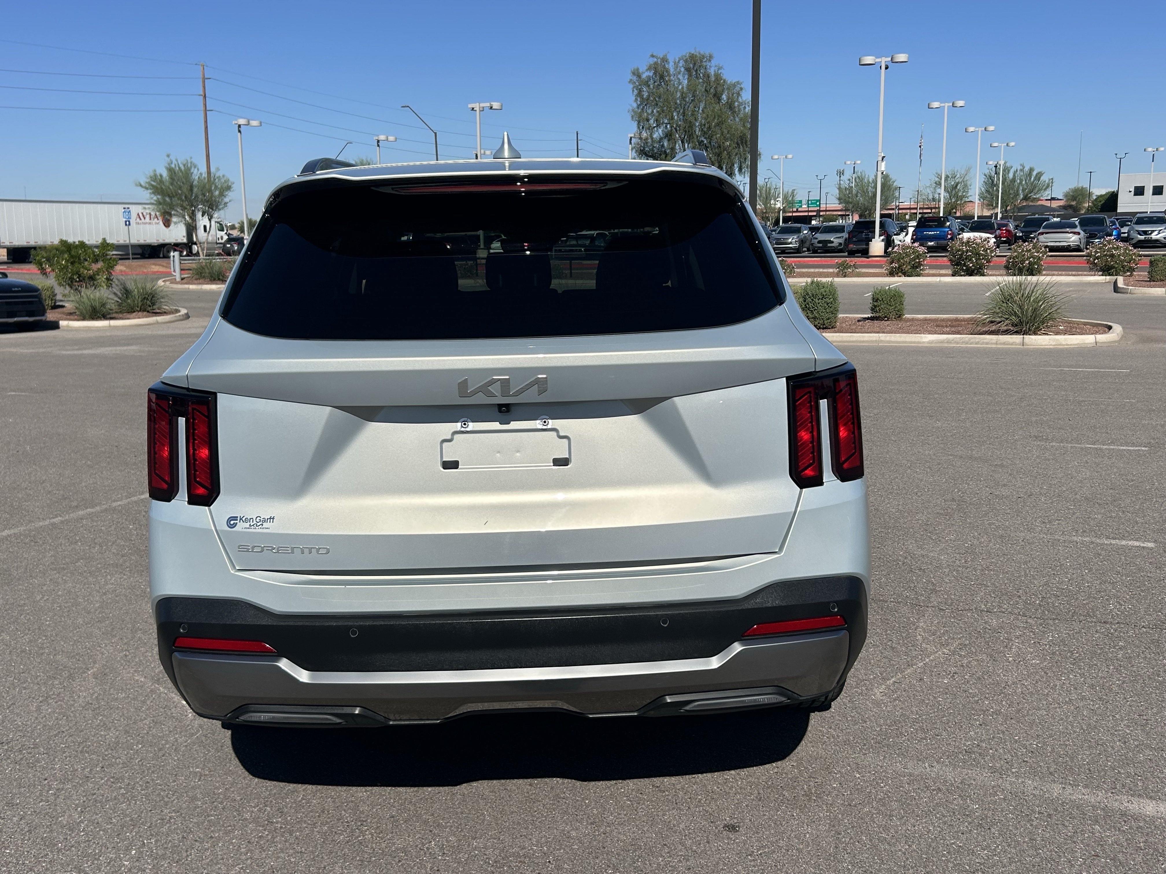 Certified 2026 Kia Sorento S w/ S Panoramic Sunroof Package FWD image 4