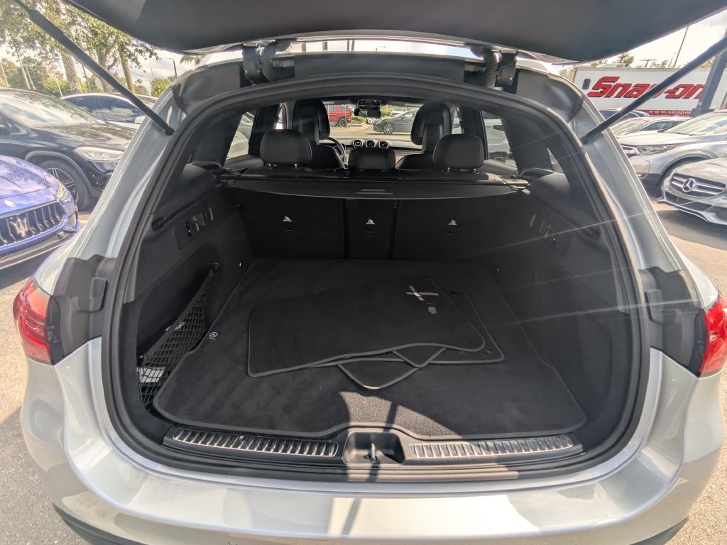 Used 2023 Mercedes-Benz GLC 300 w/ AMG Line image 25