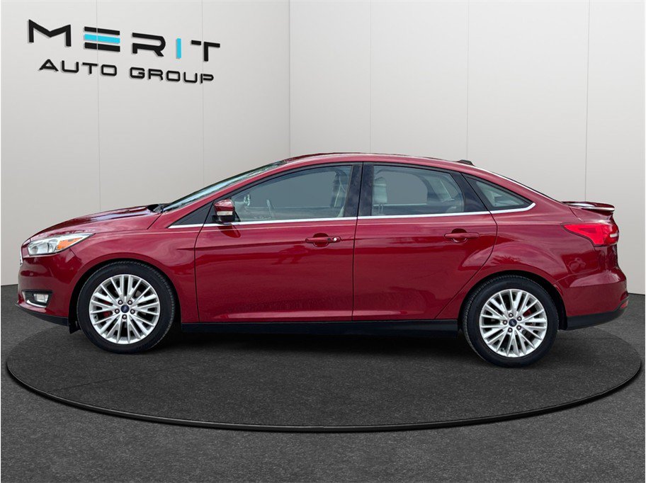 Used 2015 Ford Focus Titanium FWD image 5