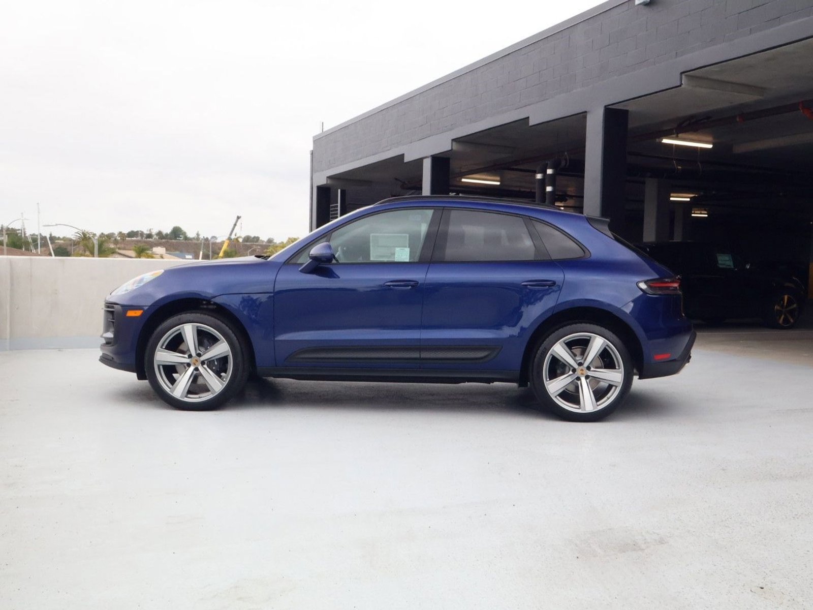 New 2026 Porsche Macan AWD/4WD image 2