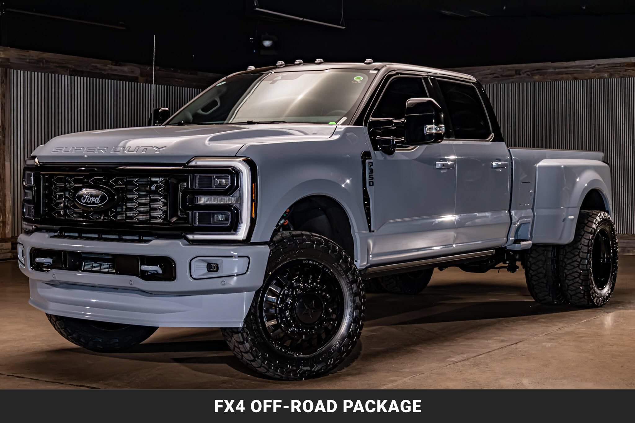 Used 2026 Ford F350 Platinum w/ FX4 Off-Road Package AWD/4WD image 5