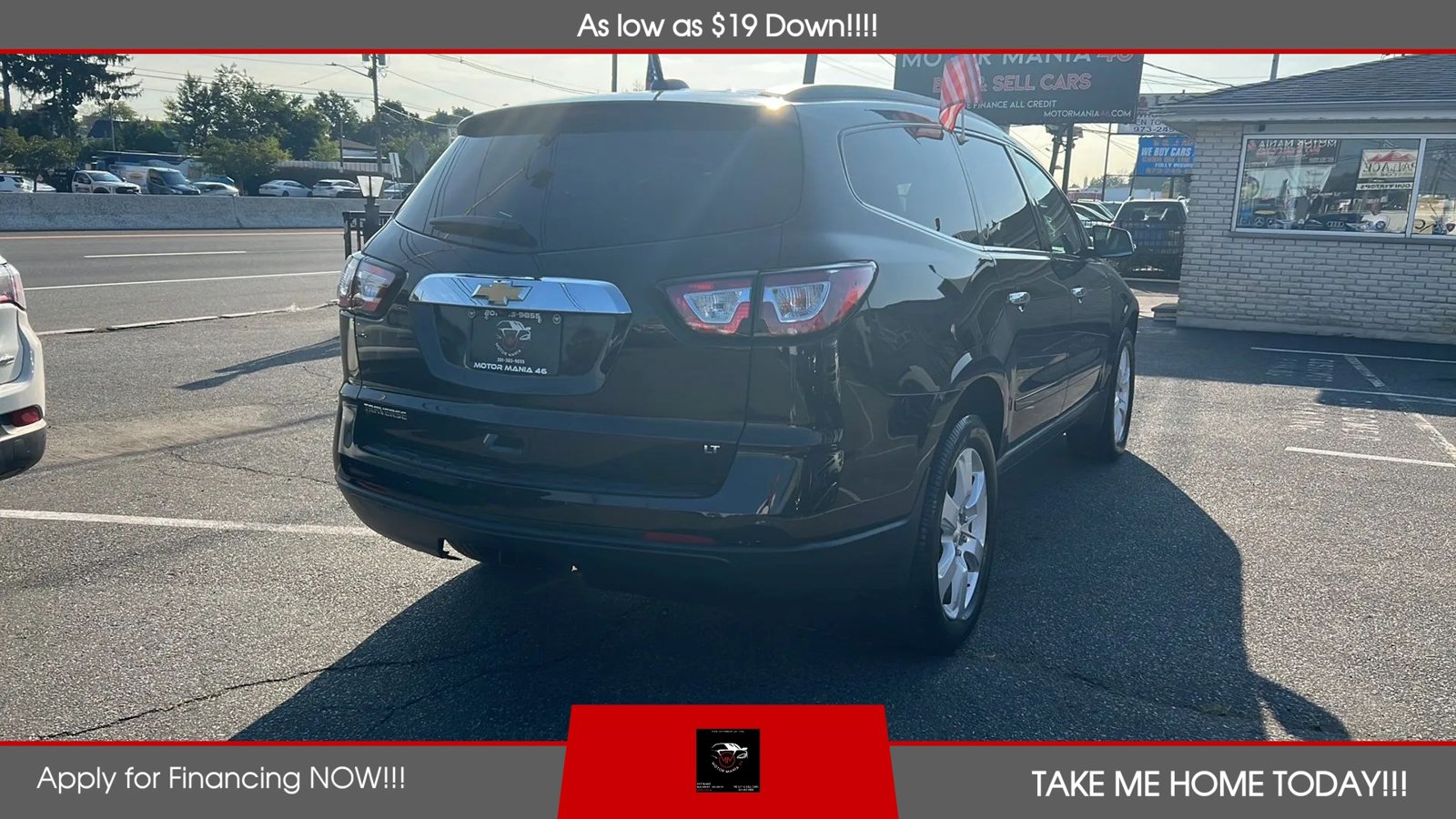 Used 2017 Chevrolet Traverse LT w/ Traveler's Package FWD image 5