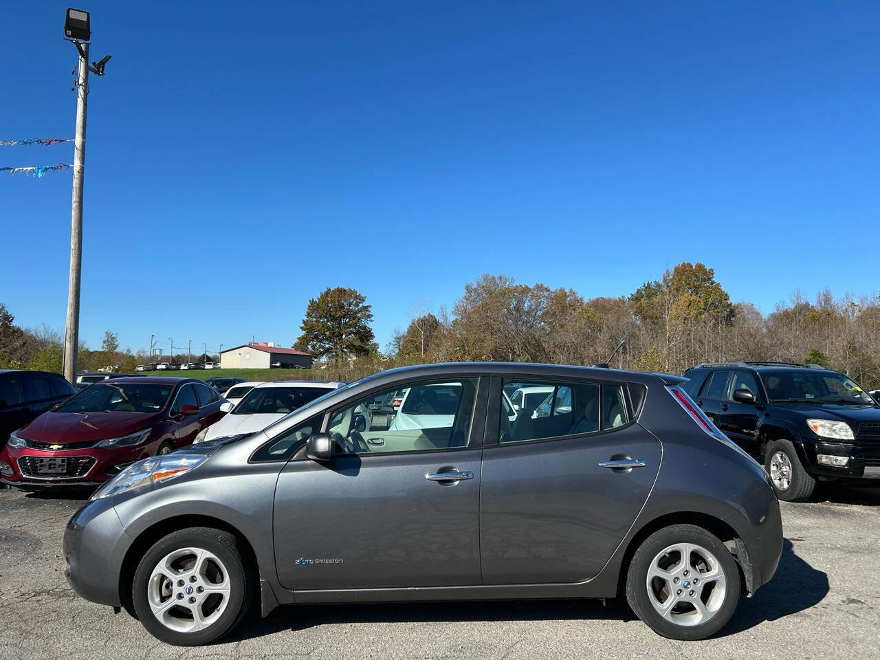 Used 2014 Nissan Leaf SV w/ LED & Quick Charge Package image 3