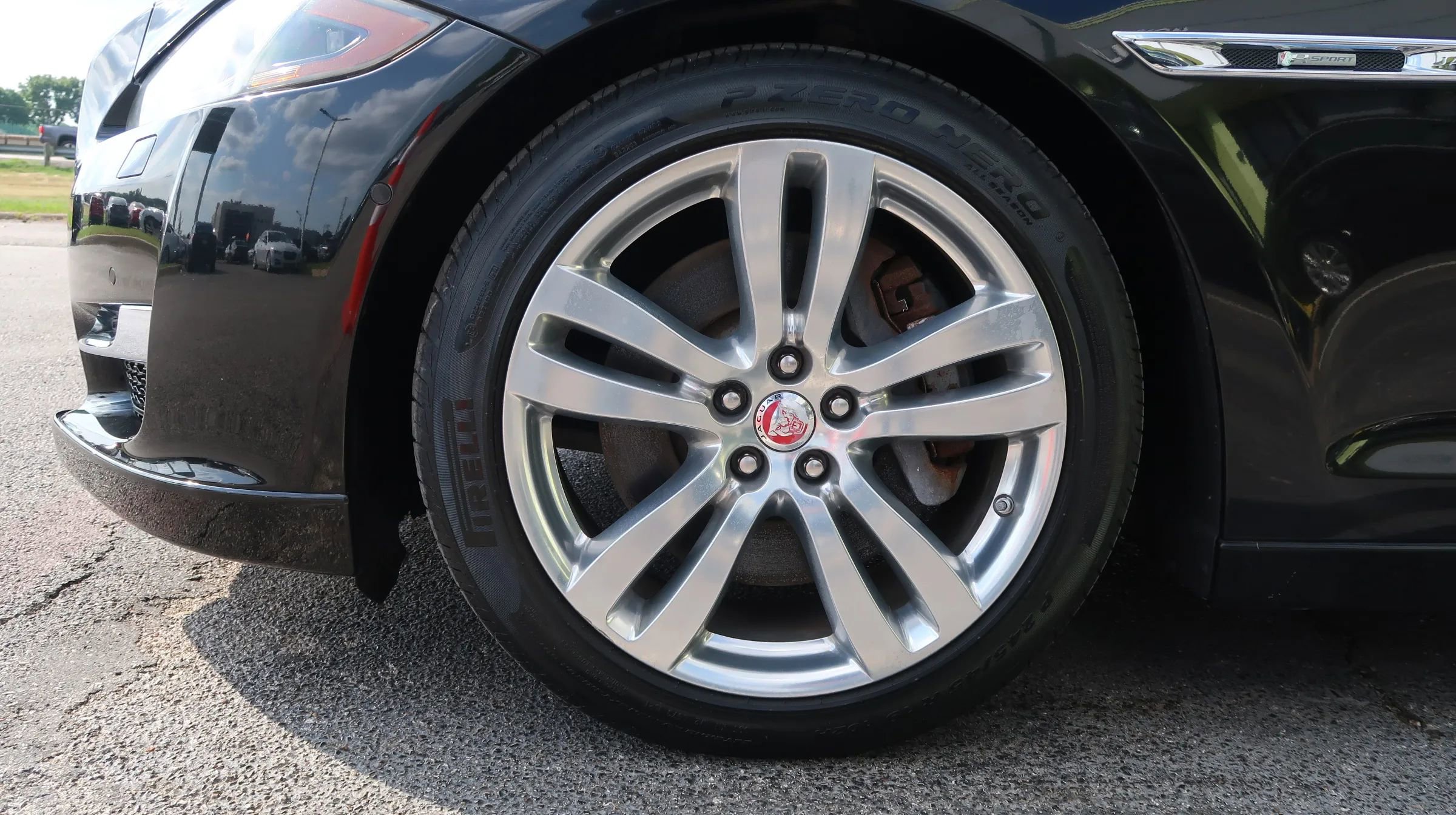 Used 2016 Jaguar XJ R-Sport RWD image 61