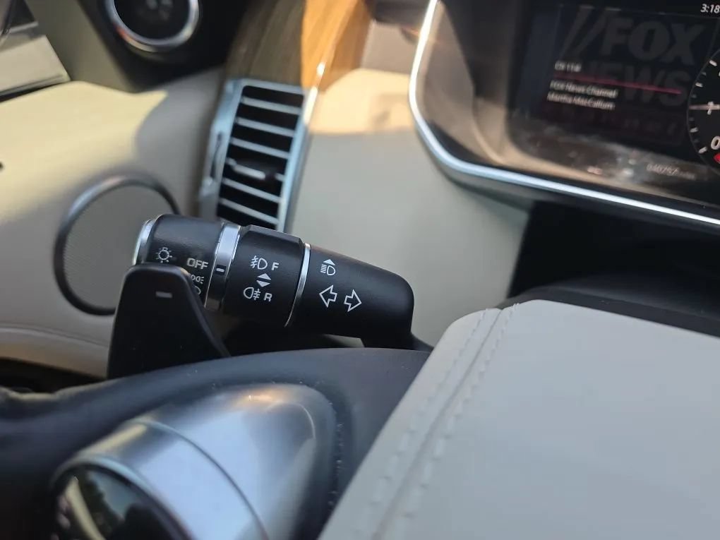 Used 2019 Land Rover Range Rover HSE AWD/4WD image 21