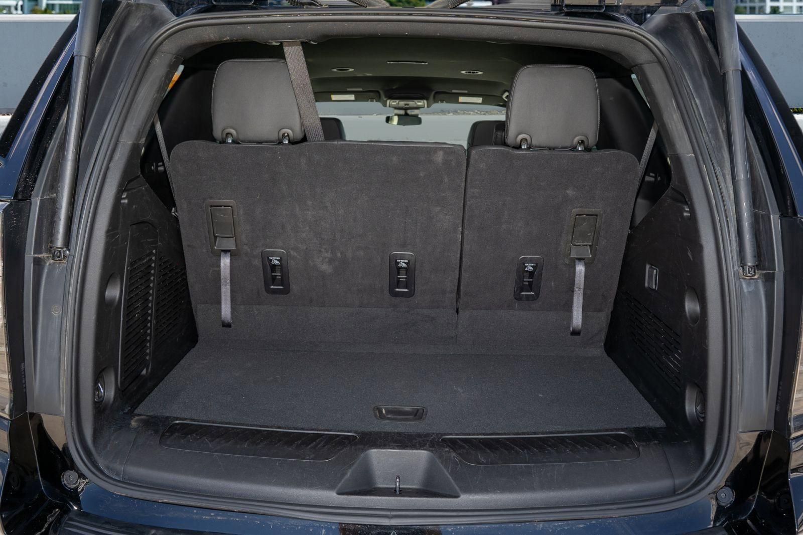 Used 2025 Chevrolet Tahoe LT image 9