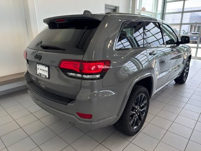 Used 2021 Jeep Grand Cherokee Laredo X AWD/4WD image 40