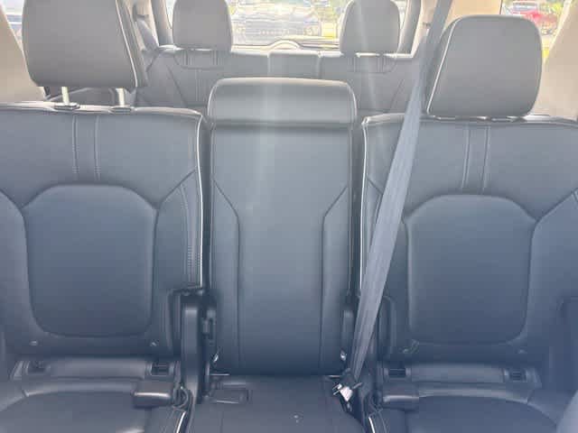 Used 2025 Honda Pilot Elite image 24