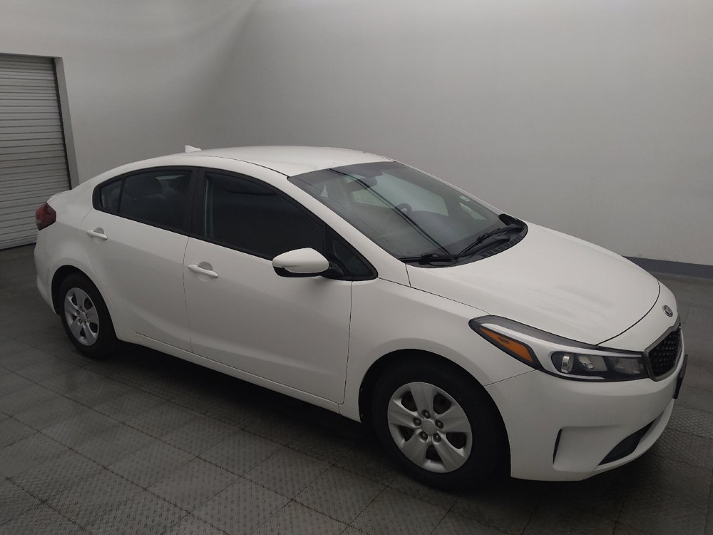 Used 2017 Kia Forte LX FWD image 11