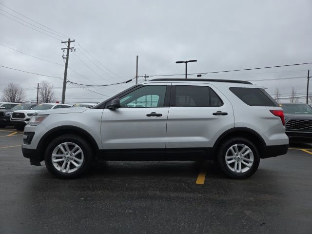Used 2017 Ford Explorer 4WD image 4