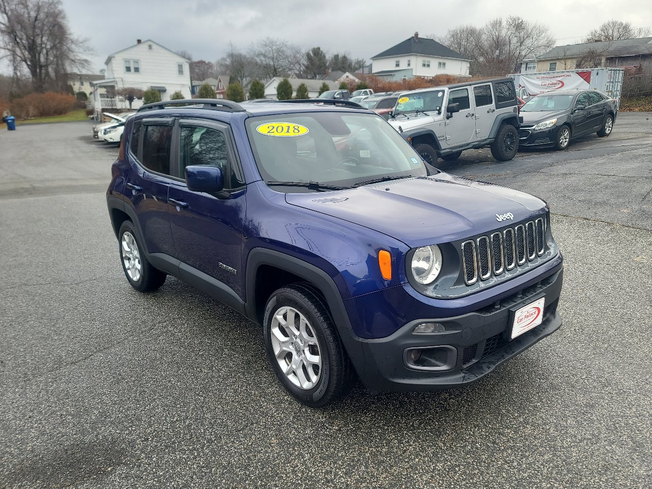 Used 2018 Jeep Renegade Latitude w/ Cold Weather Group image 9