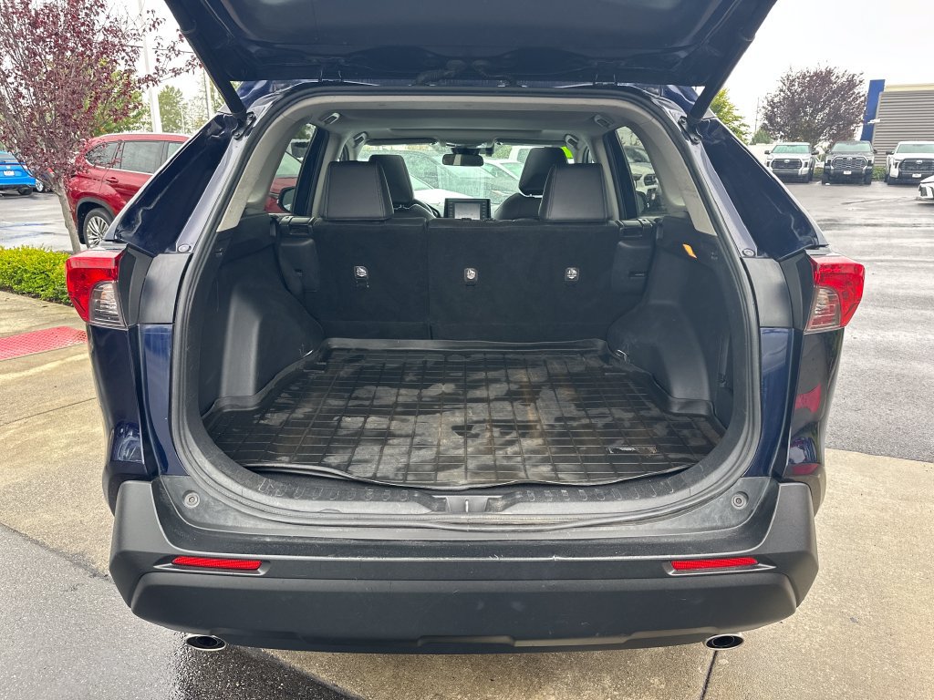 Used 2021 Toyota RAV4 XLE Premium AWD/4WD image 26
