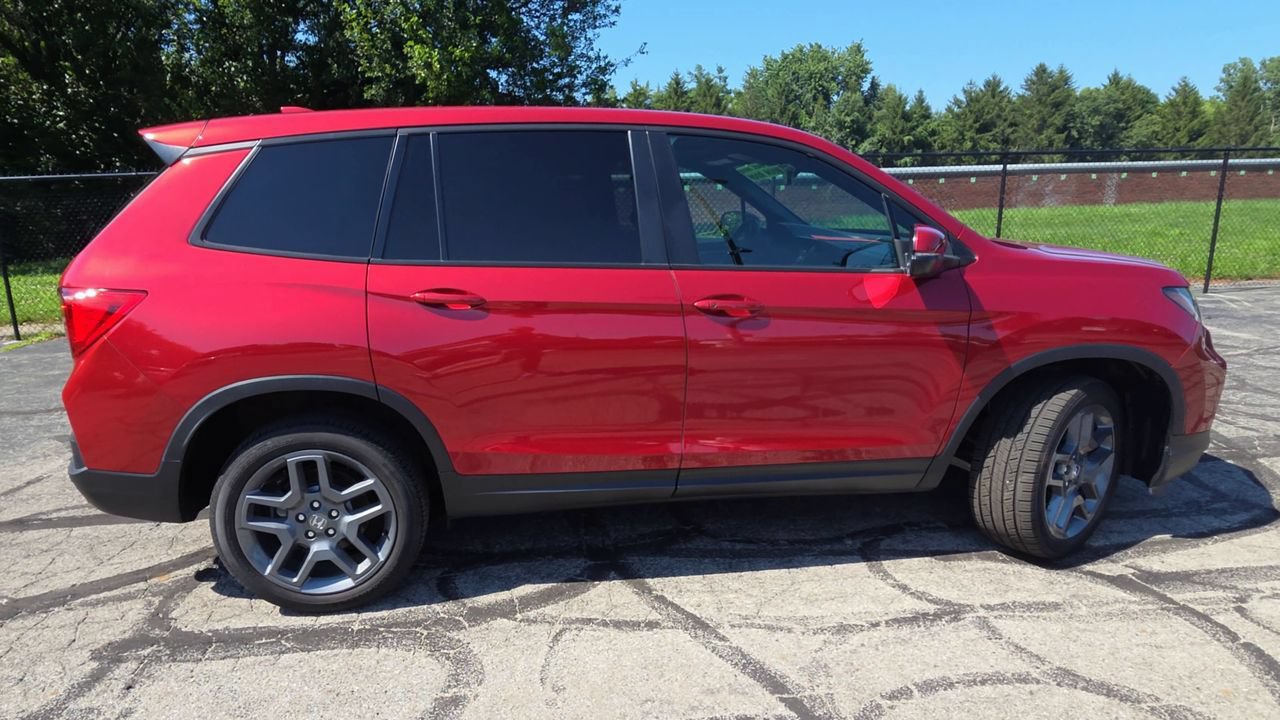 Used 2023 Honda Passport EX-L image 9
