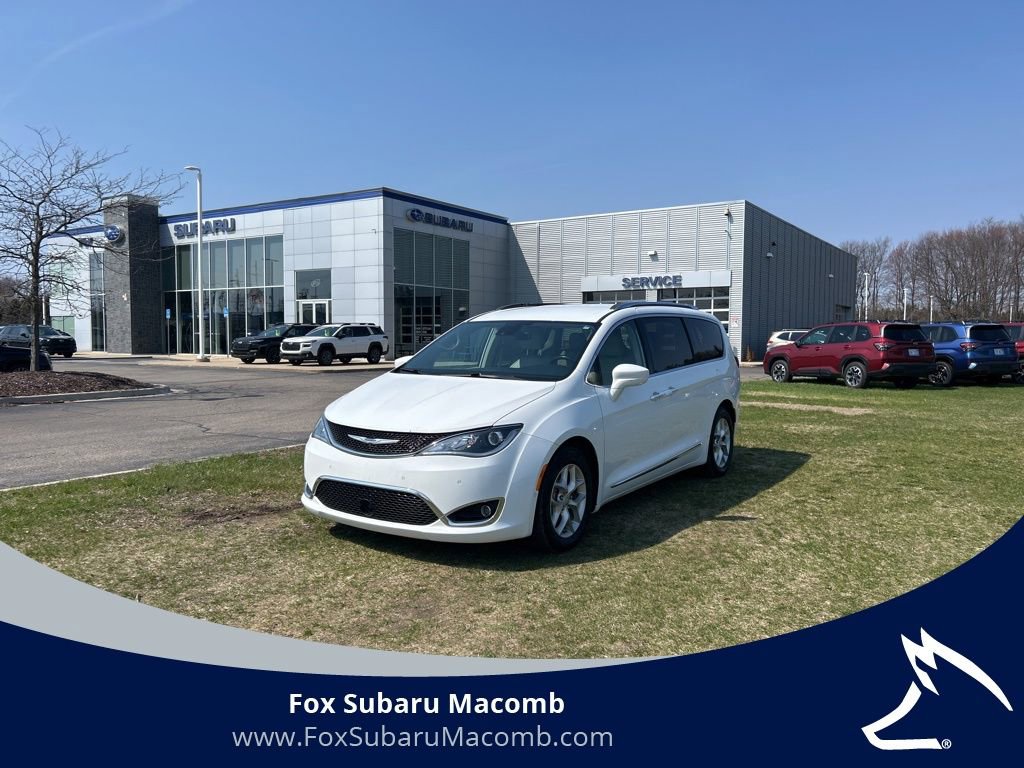 Used 2018 Chrysler Pacifica Touring-L Plus w/ Advanced Safetytec Group image 1