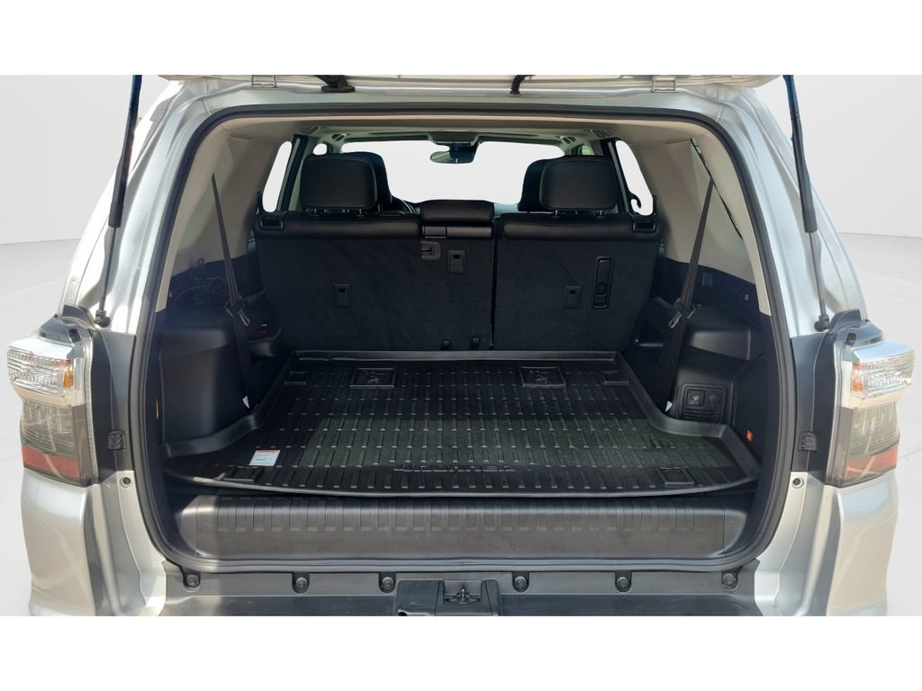Used 2023 Toyota 4Runner Limited AWD/4WD image 9