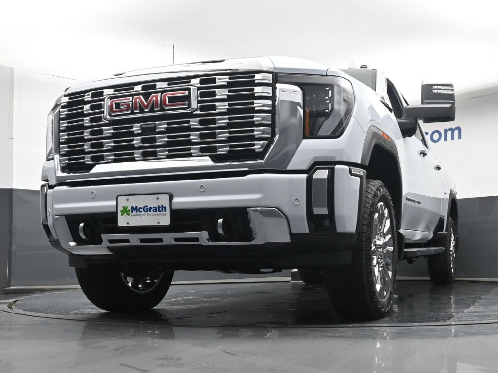 New 2026 GMC Sierra 2500 Denali w/ Denali Reserve Package AWD/4WD image 7