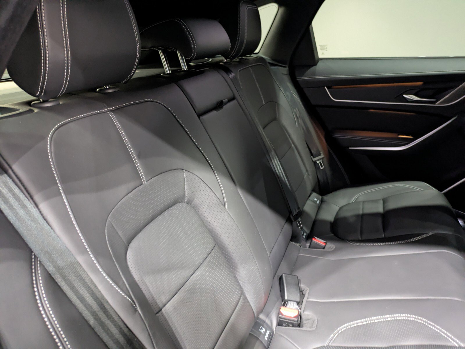 New 2026 Jaguar F-PACE R-Dynamic S image 22