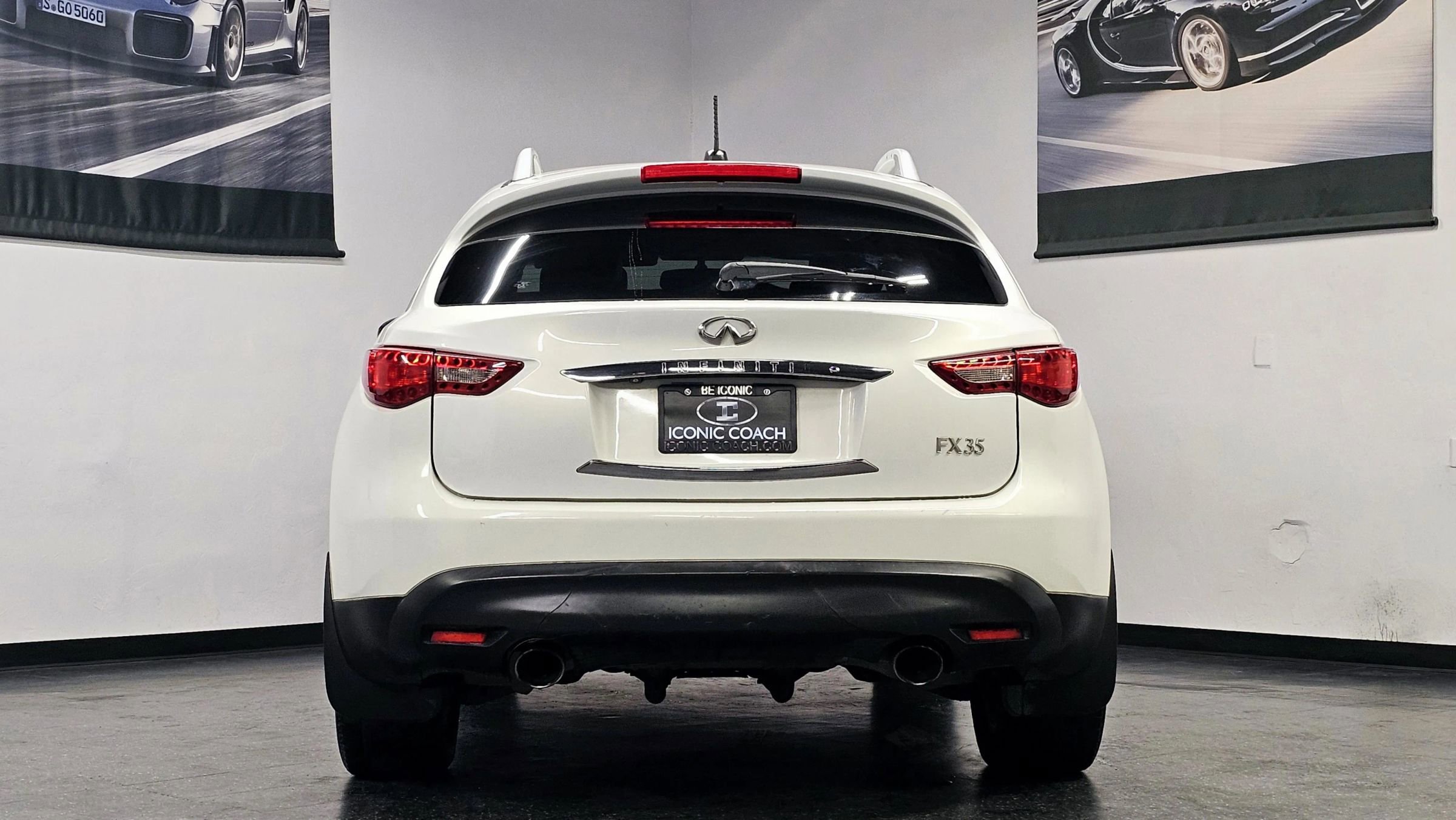 Used 2010 INFINITI FX35 AWD w/ Premium Pkg image 14