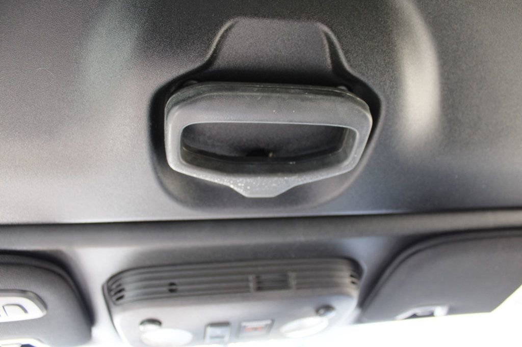 Used 2018 Ford Mustang Premium image 36