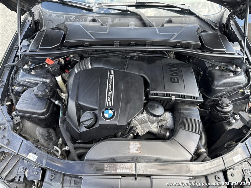 Used 2012 BMW 335i xDrive Coupe AWD/4WD image 13