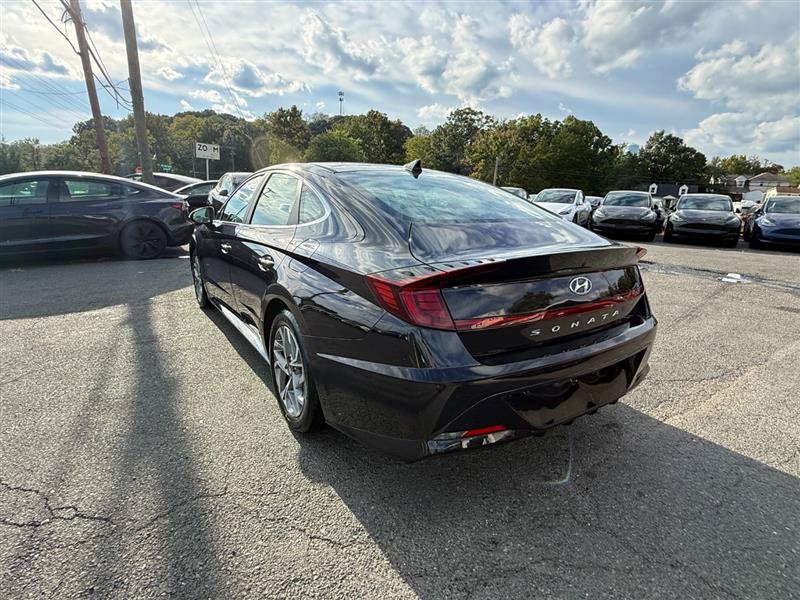 Used 2023 Hyundai Sonata SEL FWD image 3