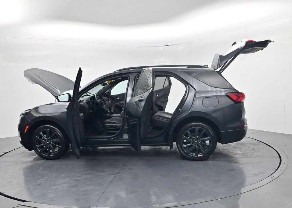 Used 2023 Chevrolet Equinox RS image 60