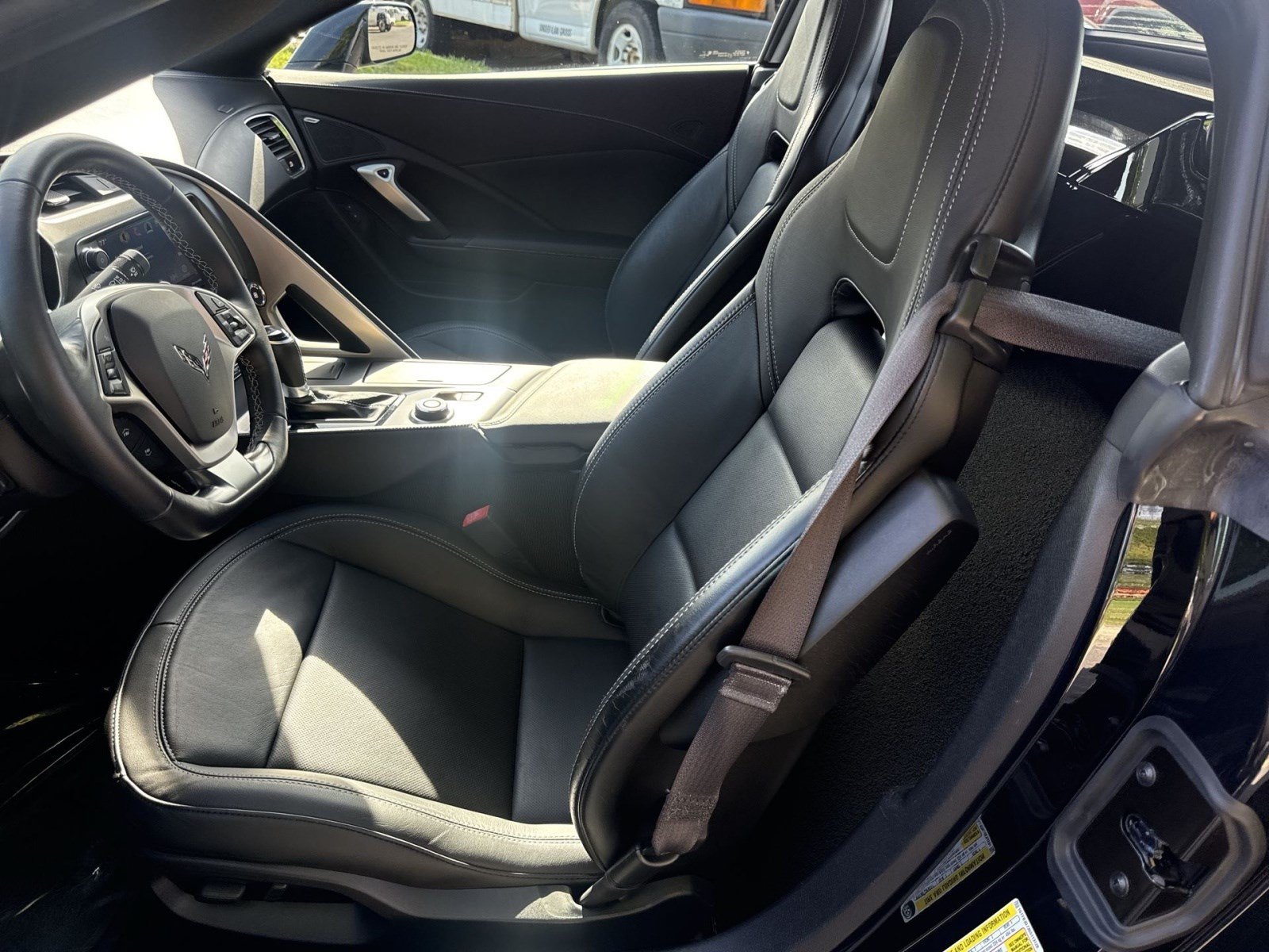 Used 2016 Chevrolet Corvette Stingray Convertible RWD image 13