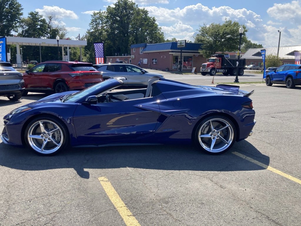 New 2025 Chevrolet Corvette E-Ray image 4