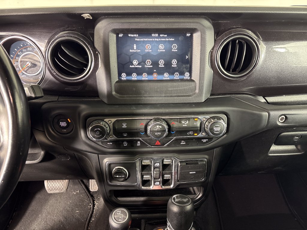 Used 2021 Jeep Wrangler Unlimited Sport AWD/4WD image 29