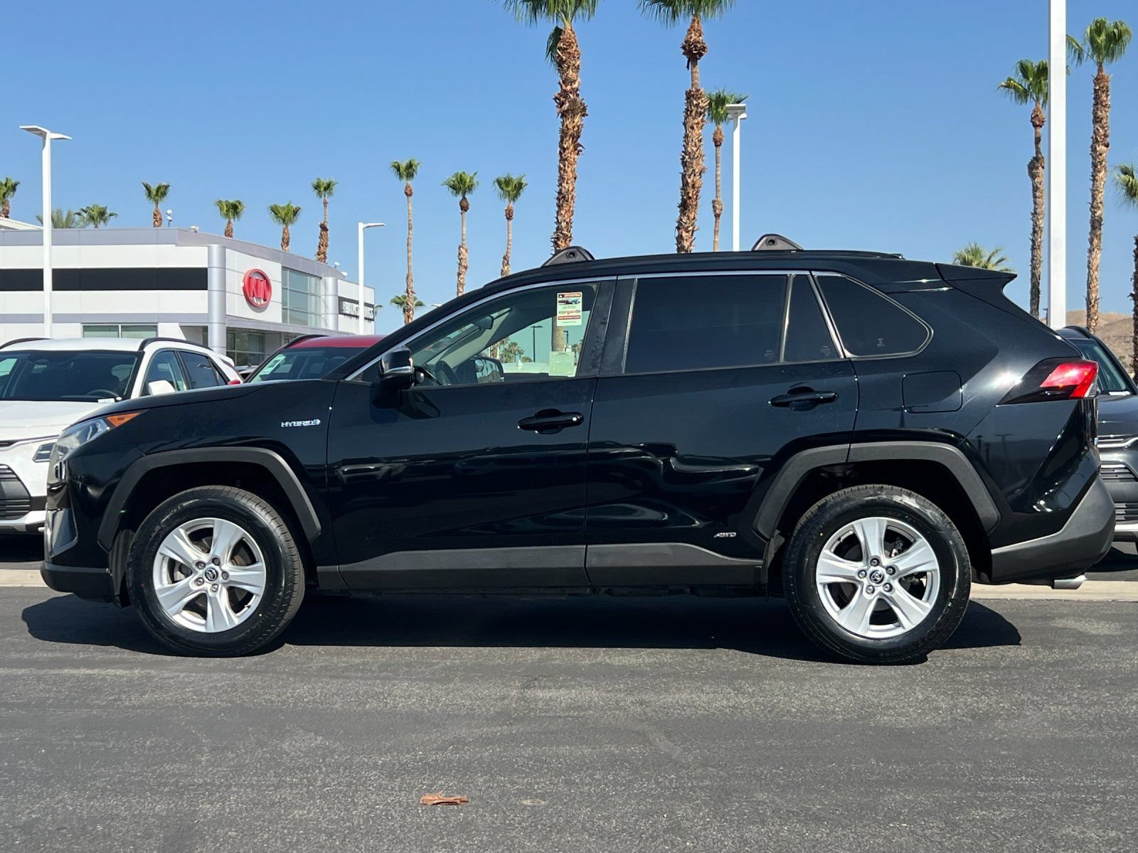 Used 2020 Toyota RAV4 XLE w/ All Weather Liner Package AWD/4WD image 6