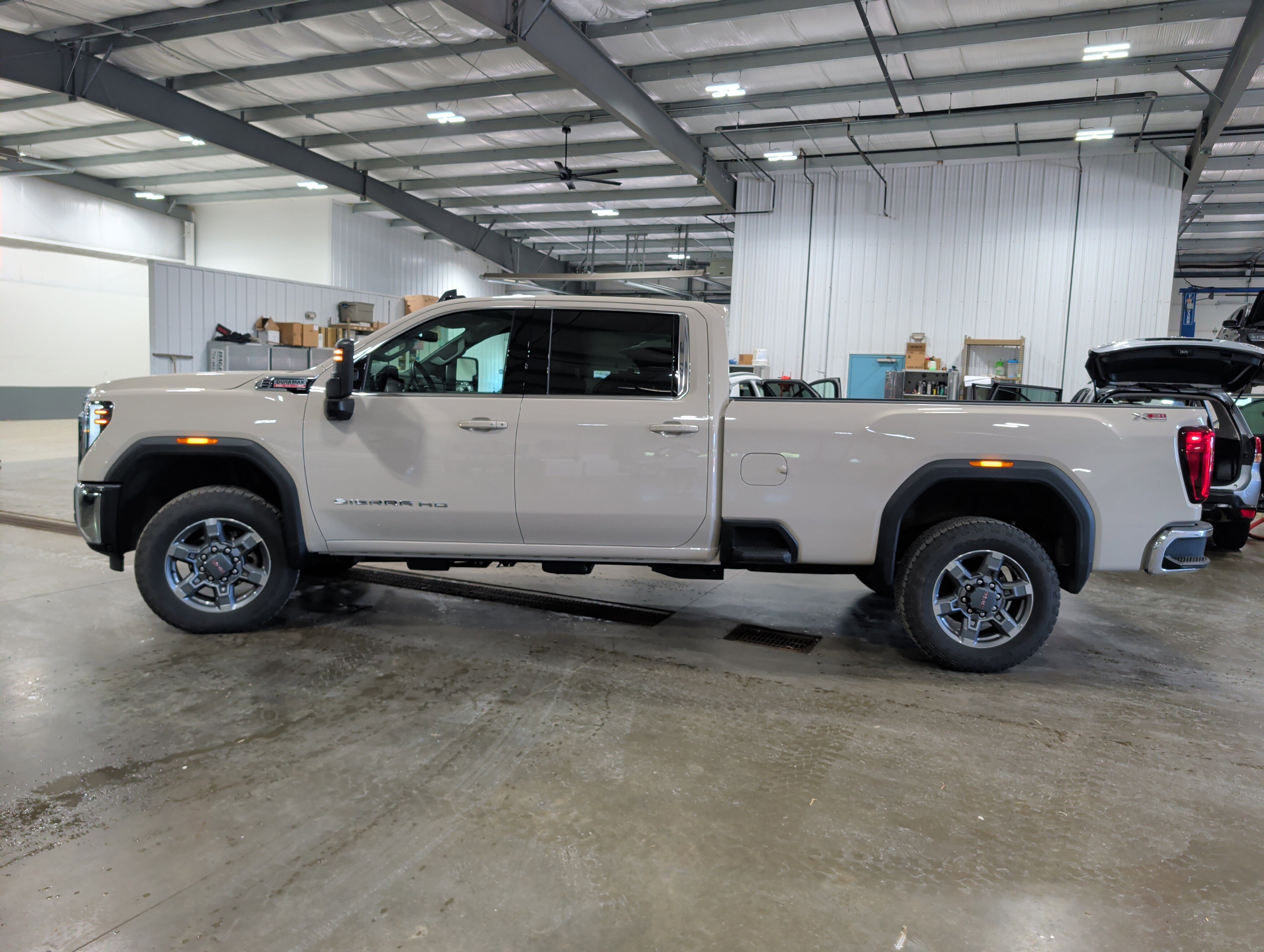 Used 2026 GMC Sierra 3500 SLE w/ SLE Value Package AWD/4WD image 5