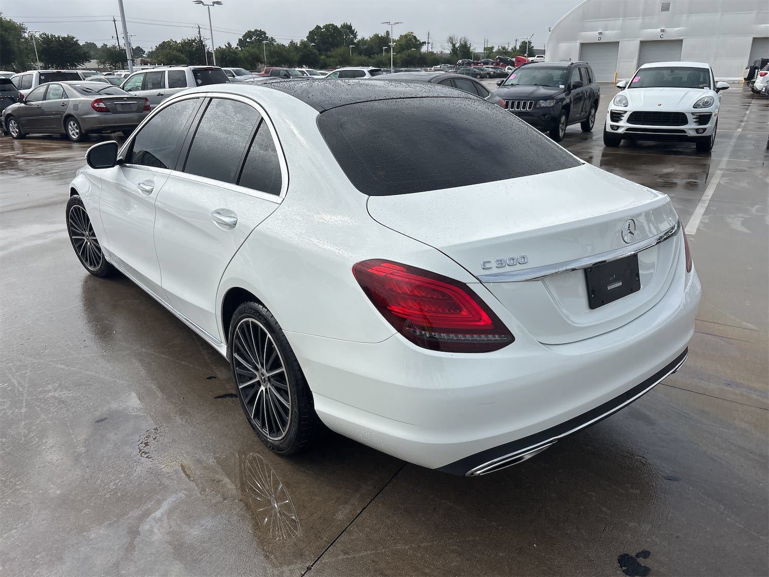 Used 2021 Mercedes-Benz C 300 Sedan video 2