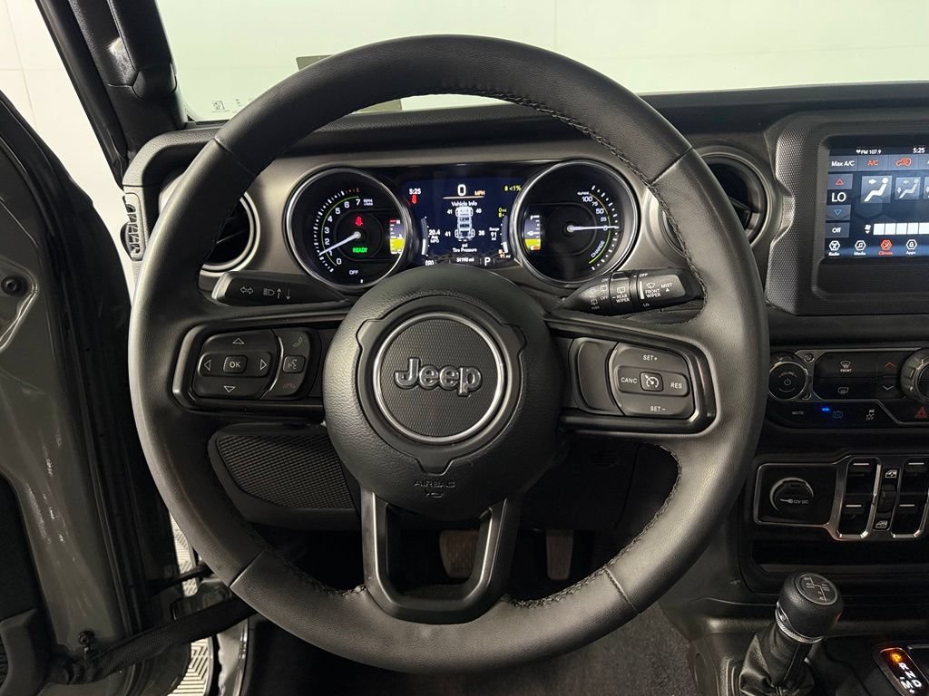 Used 2023 Jeep Wrangler Unlimited AWD/4WD image 14