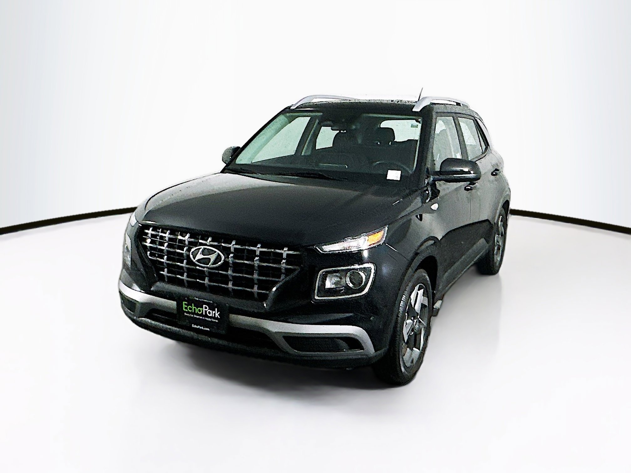 Used 2023 Hyundai Venue SEL image 3