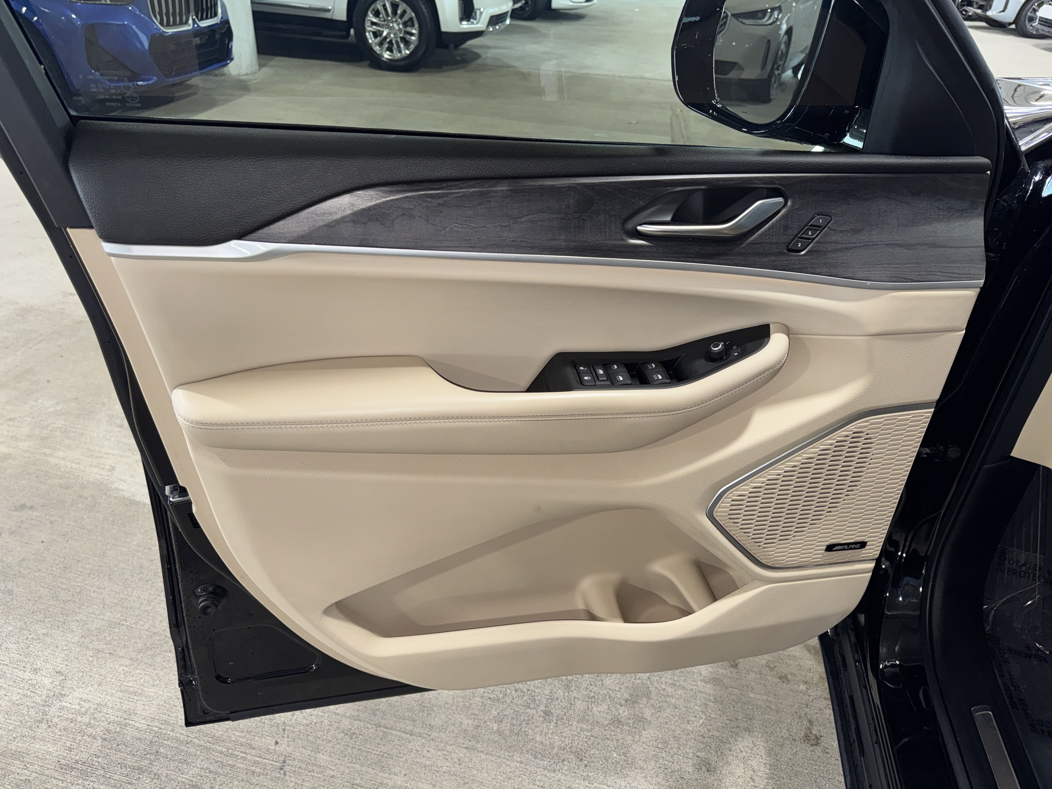 Used 2021 Jeep Grand Cherokee L Limited RWD image 18