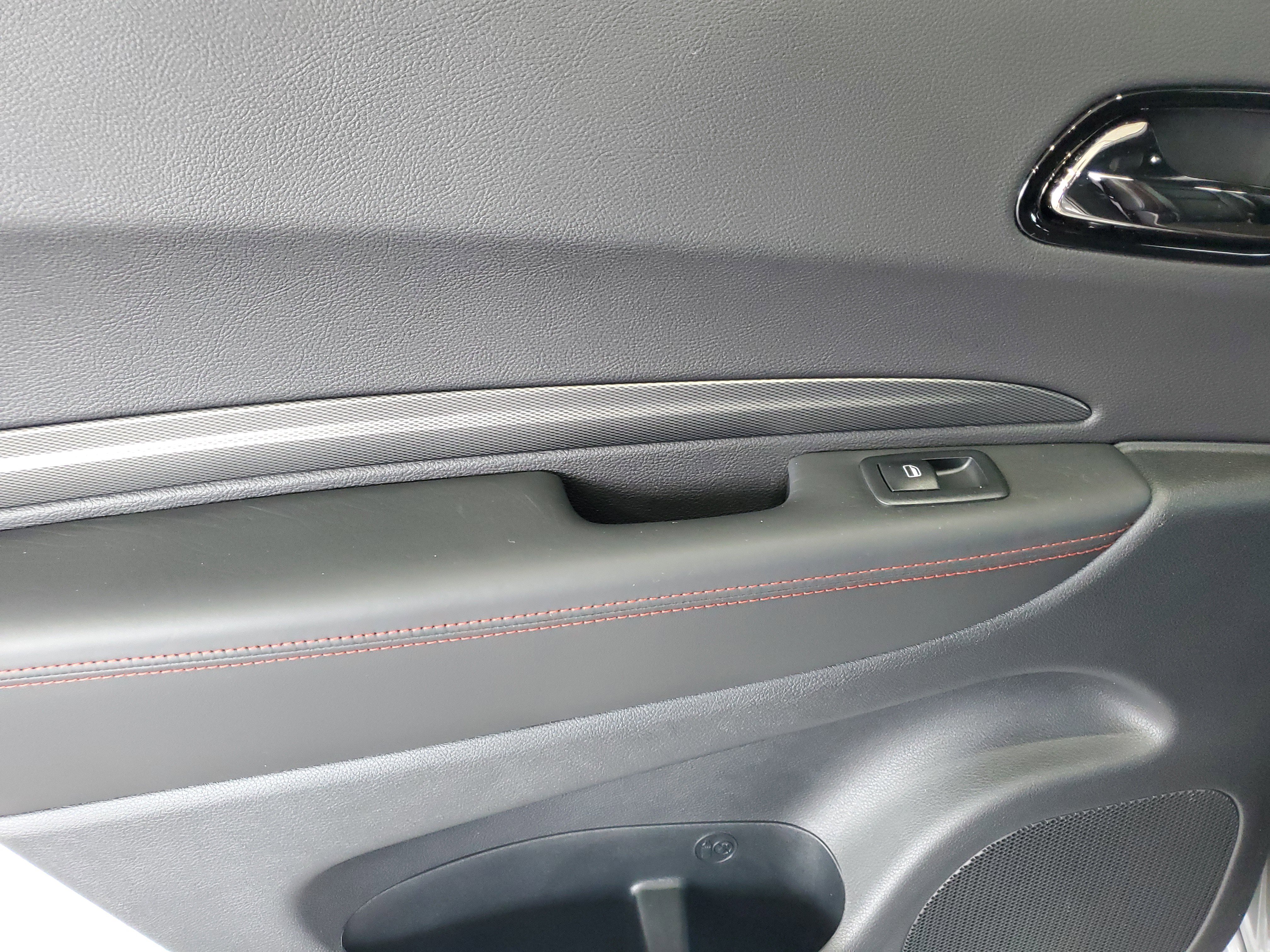 Certified 2025 Dodge Durango R/T image 17