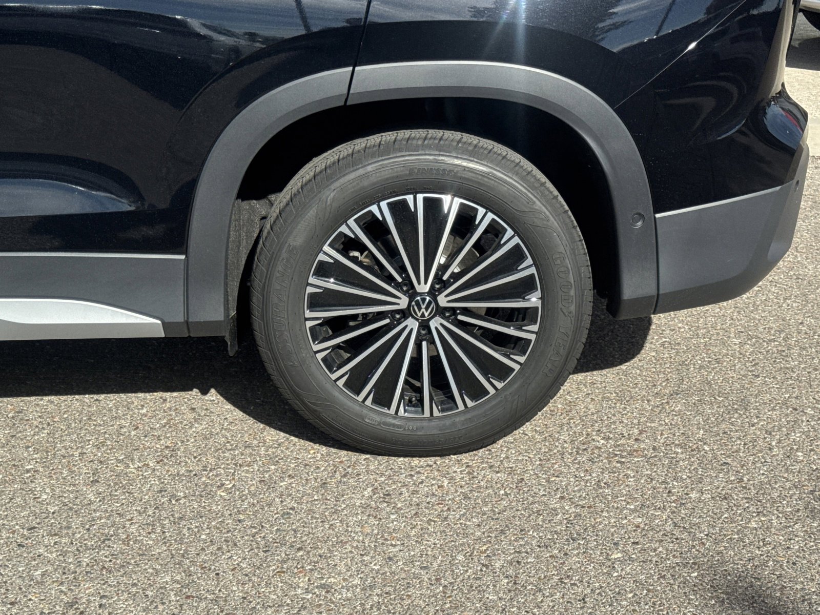 New 2026 Volkswagen Tiguan S image 15