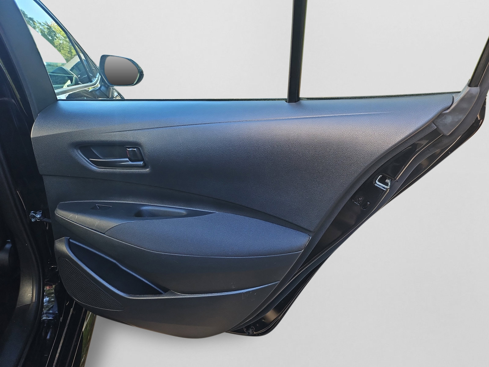Used 2023 Toyota Corolla LE FWD image 37