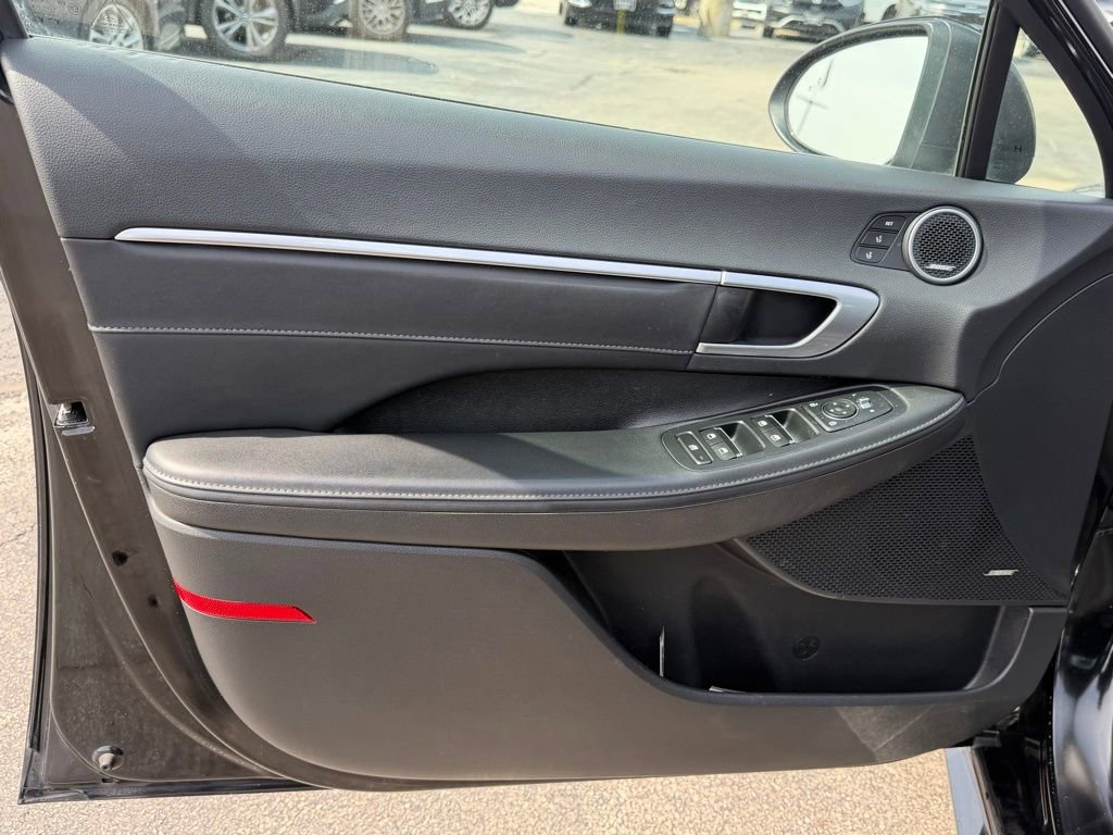 Used 2020 Hyundai Sonata Limited FWD image 11