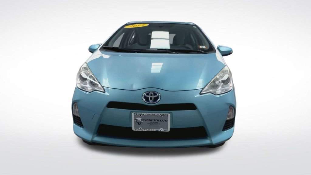Used 2013 Toyota Prius C One image 3
