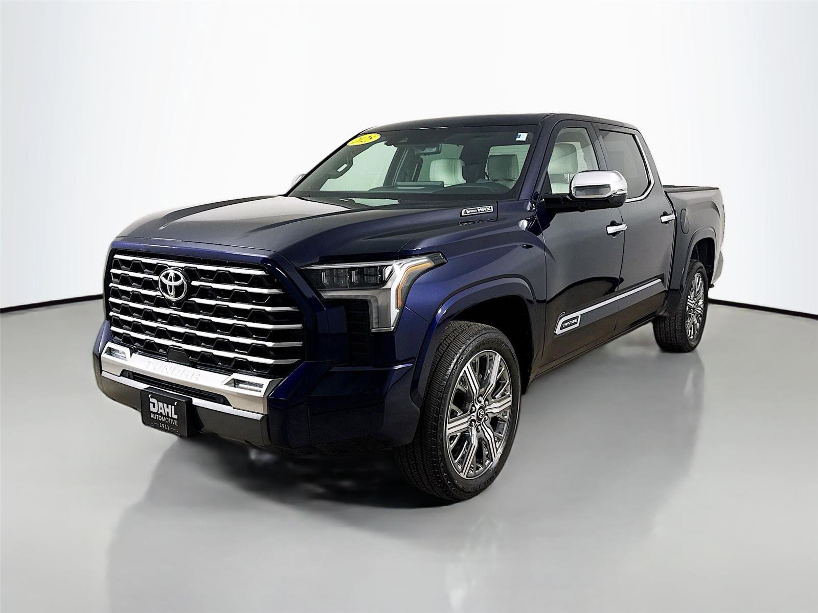Used 2025 Toyota Tundra Capstone AWD/4WD image 4